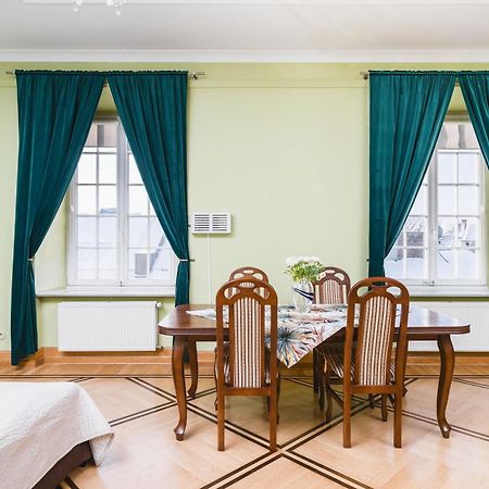 Apartamenty W Palacu Pod Baranami Krasków Eksteriør bilde