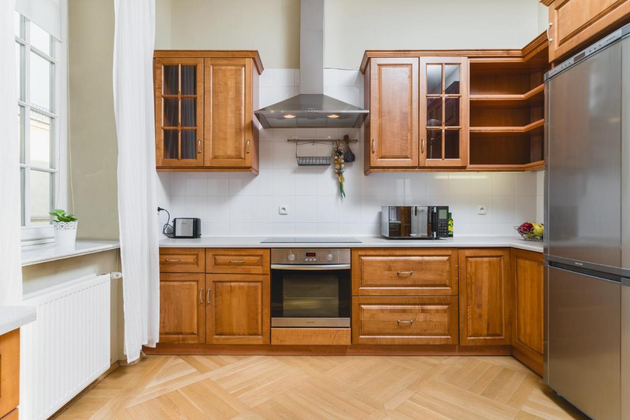 Apartamenty W Palacu Pod Baranami Krasków Eksteriør bilde